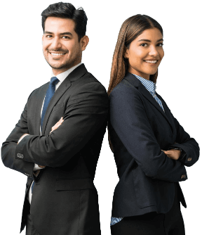 Persona feliz con laptop